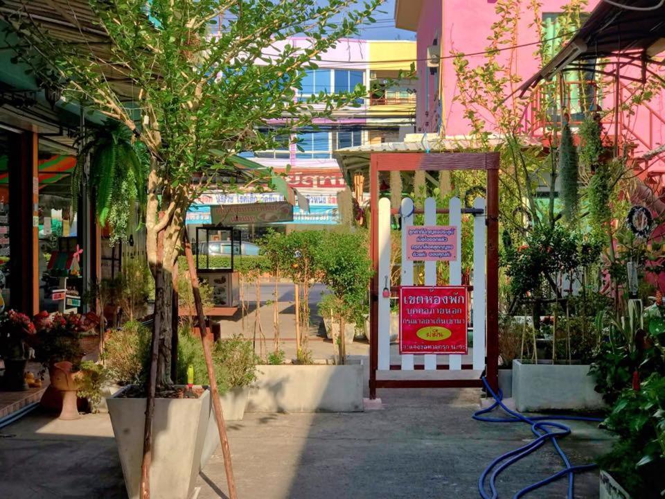Winny Apartment Rayong Kültér fotó