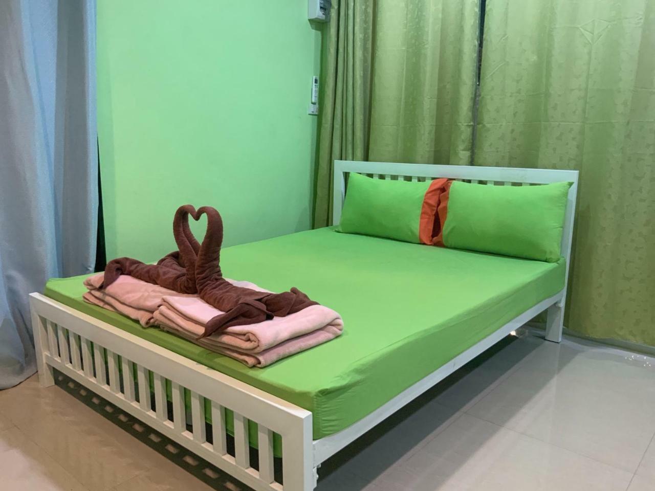 Winny Apartment Rayong Kültér fotó